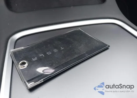 2022 Tesla Model Y Long Range Dual Motor All-Wheel Drive из США, поврежденный, VIN 7SAYGAEE9NF467163